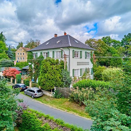 Apartman Dobra Voda Touzim Luaran gambar
